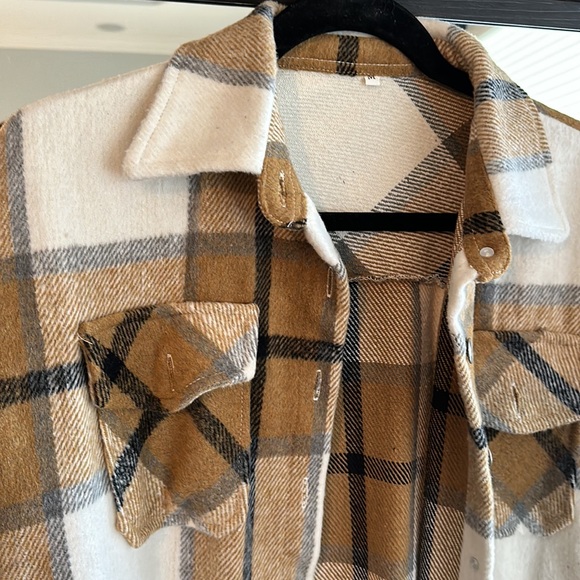 Flannel Amazon shacket - Picture 2 of 2